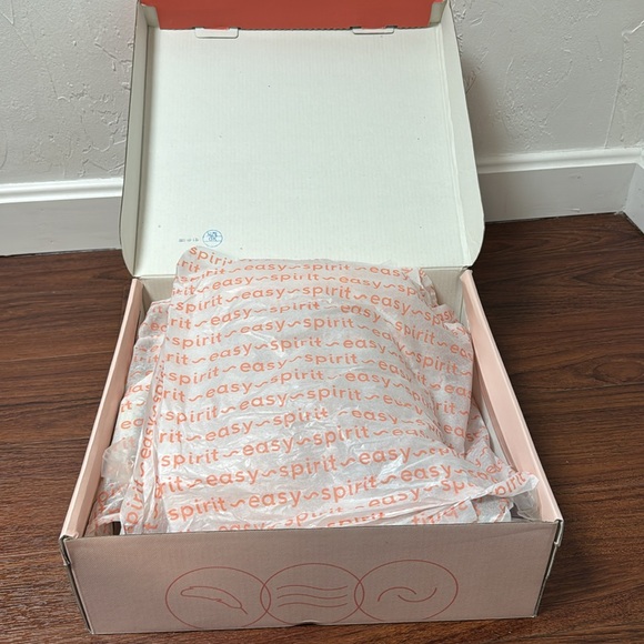 Easy Spirit Water Repellent Boots - Picture 17 of 17